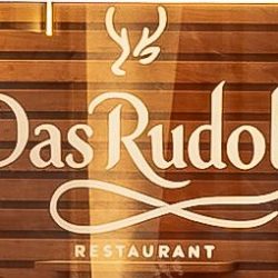Logo: „Das Rudolf“ im Seehotel Moldan in Postmünster